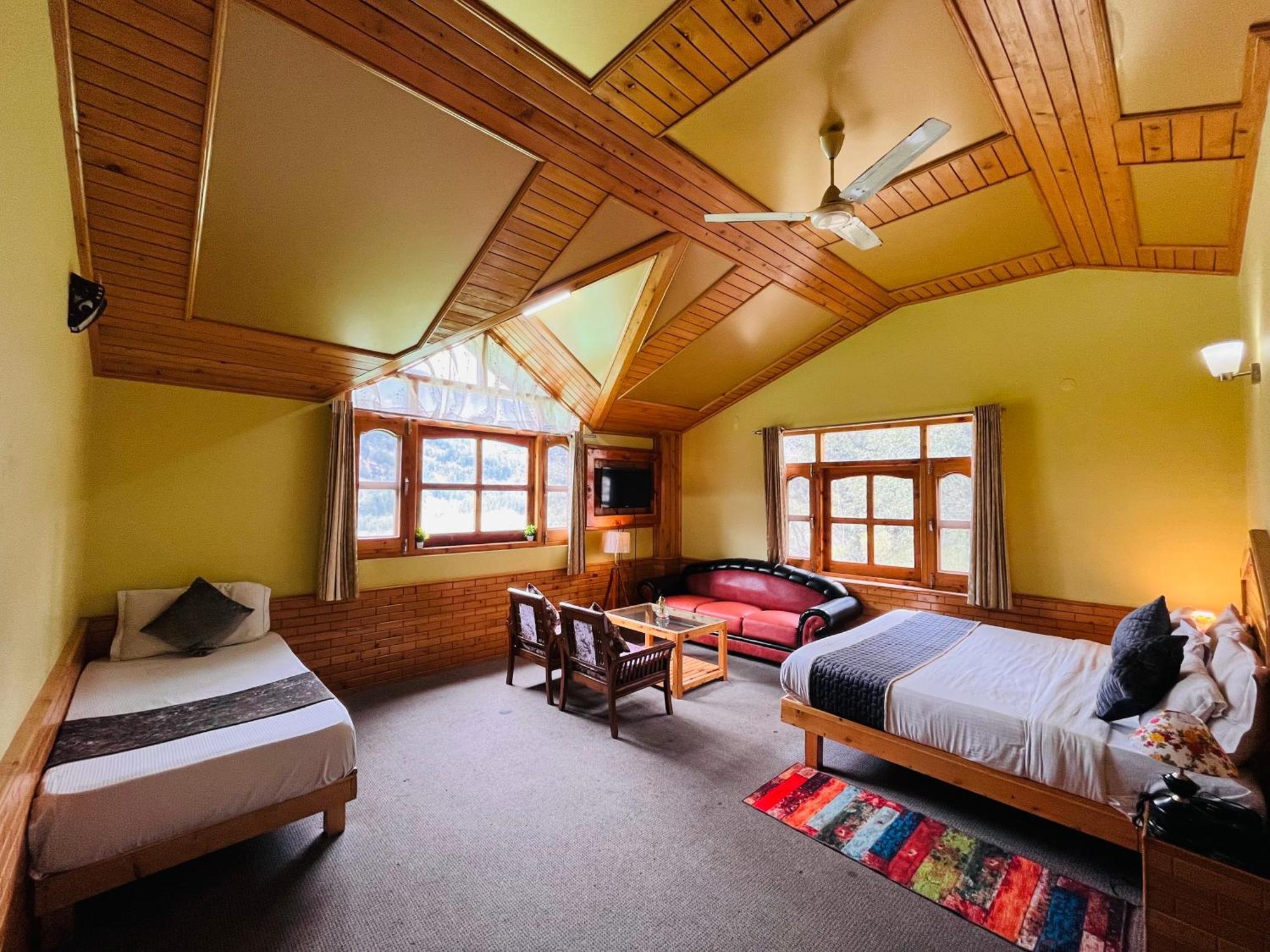 The Hollywood Vibes - #Riverview #Premium Rooms #Prime Location #Most Awarded #Parking #Top Rated #Open Terrace #Best Selling Hotel In Manali Екстериор снимка