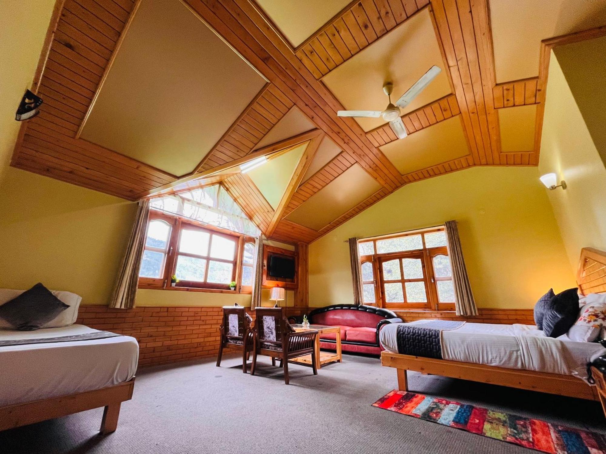 The Hollywood Vibes - #Riverview #Premium Rooms #Prime Location #Most Awarded #Parking #Top Rated #Open Terrace #Best Selling Hotel In Manali Екстериор снимка