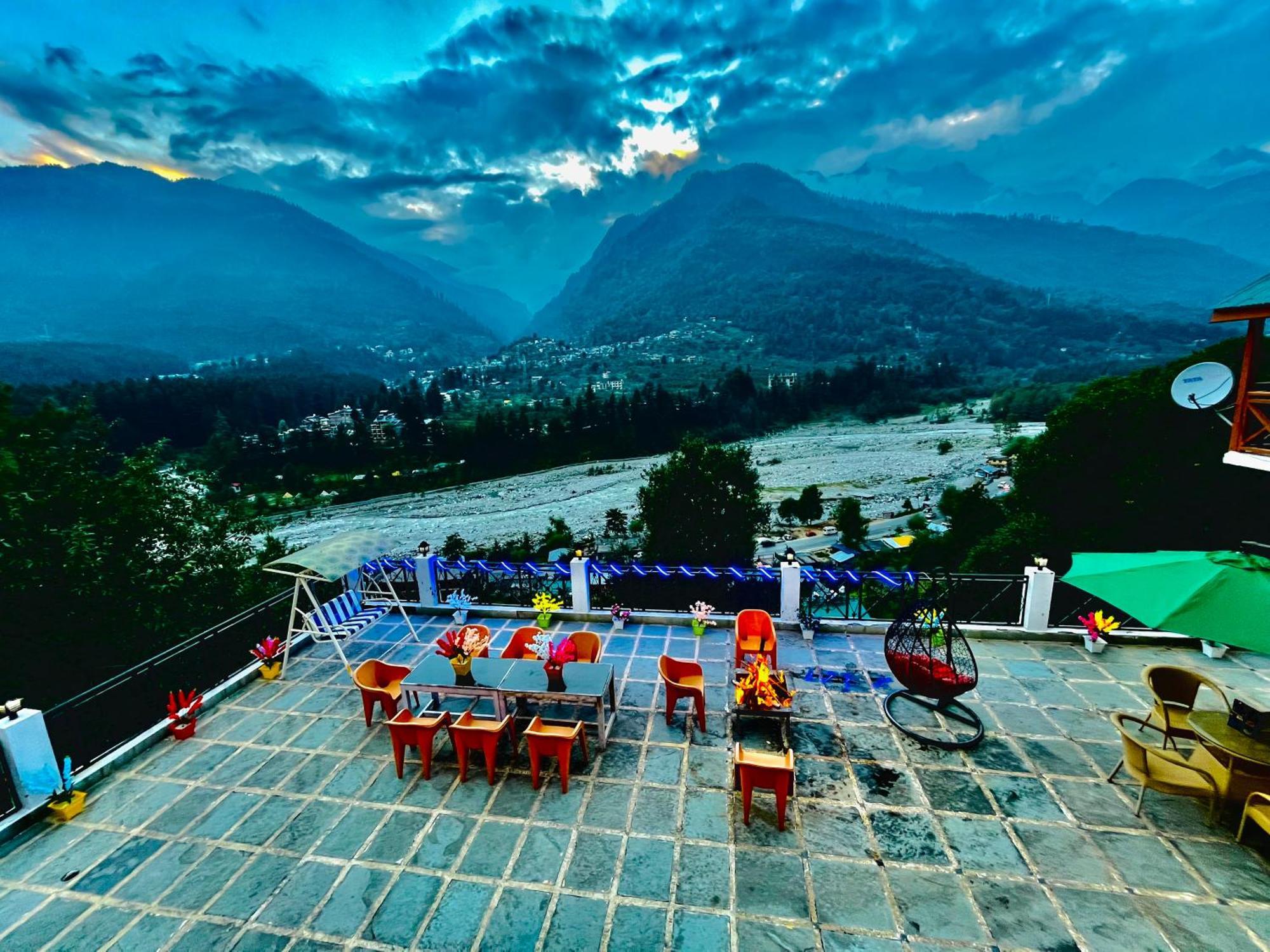 The Hollywood Vibes - #Riverview #Premium Rooms #Prime Location #Most Awarded #Parking #Top Rated #Open Terrace #Best Selling Hotel In Manali Екстериор снимка
