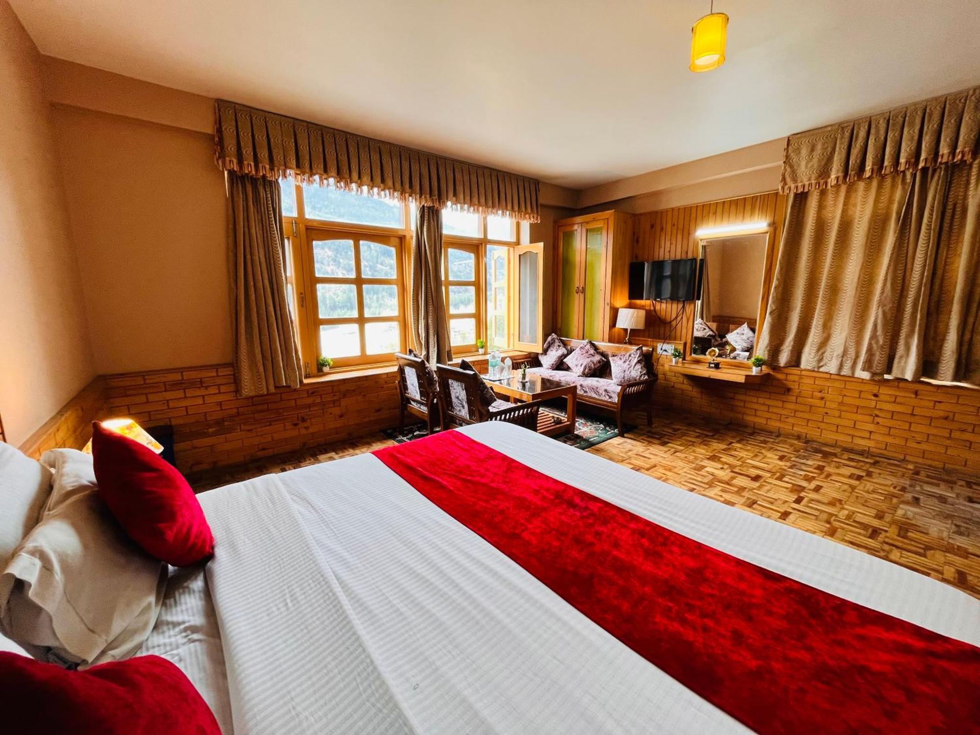 The Hollywood Vibes - #Riverview #Premium Rooms #Prime Location #Most Awarded #Parking #Top Rated #Open Terrace #Best Selling Hotel In Manali Екстериор снимка