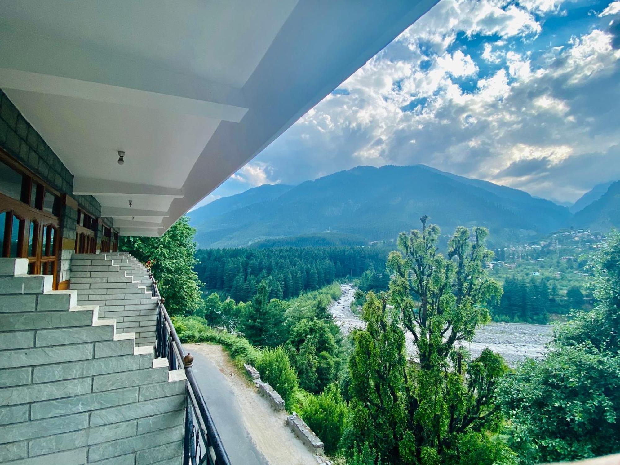 The Hollywood Vibes - #Riverview #Premium Rooms #Prime Location #Most Awarded #Parking #Top Rated #Open Terrace #Best Selling Hotel In Manali Екстериор снимка